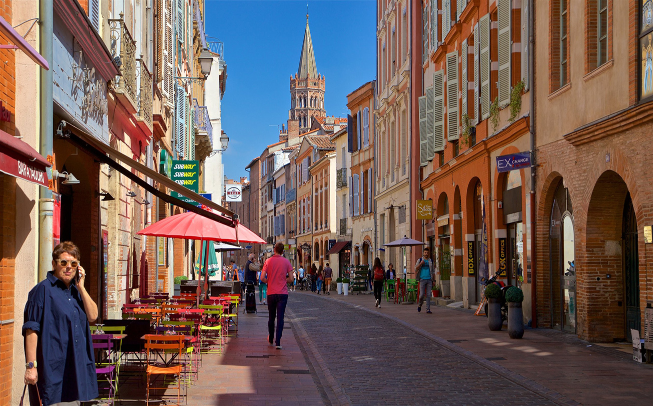 Travel Insurance Solutions: Securing Your Toulouse Adventure