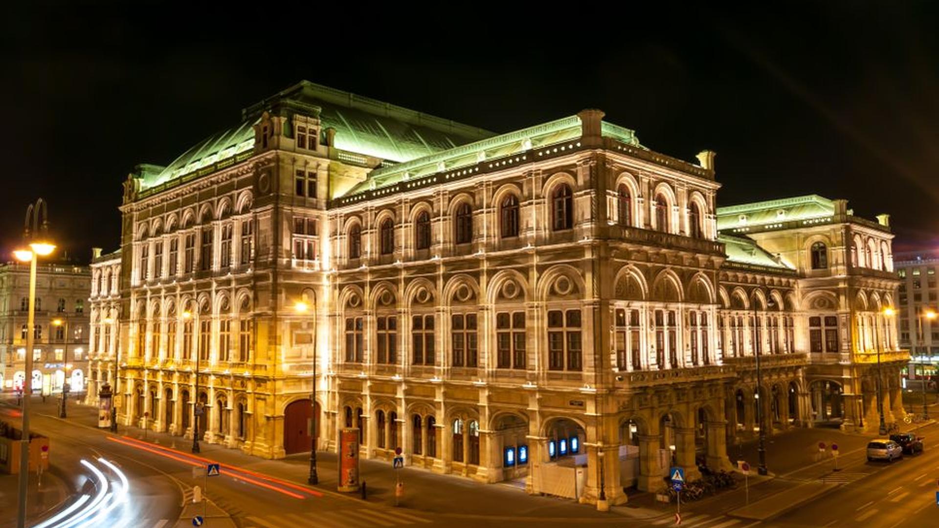 Vienna opera house evening performance formal atti